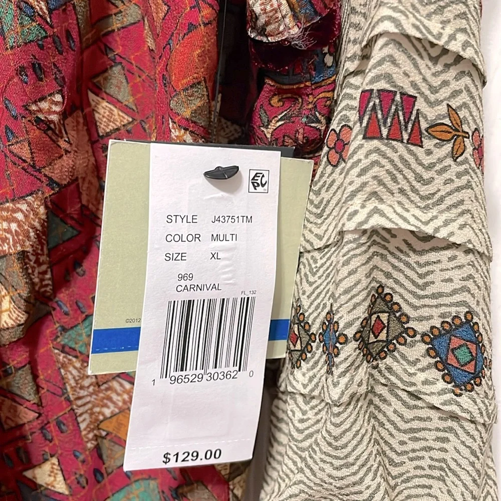 John Mark Burgundy and Cream Patterned Blouse - Picture 4 of 4